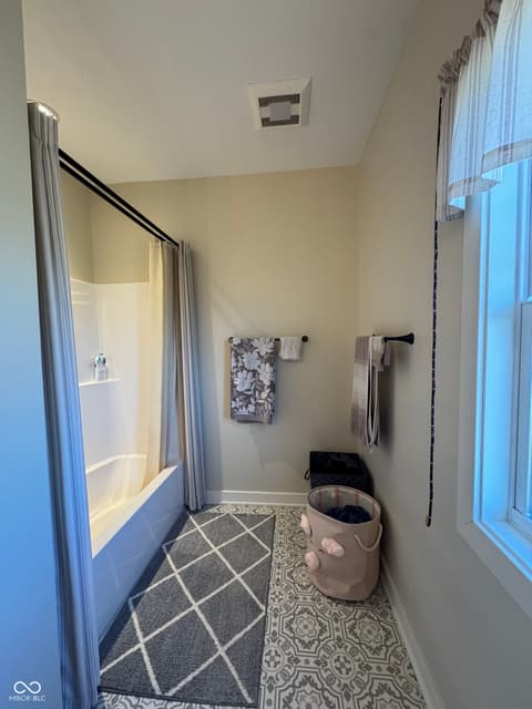 Bathroom at 1485 N Monroe Way, Rushville, IN
