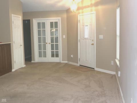 Living room at 7451 Oak Knoll Drive, Indianapolis, IN