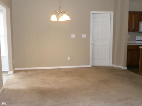 Dining room at 7451 Oak Knoll Drive, Indianapolis, IN