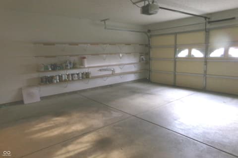 Photo of 7451 Oak Knoll Drive, Indianapolis, IN