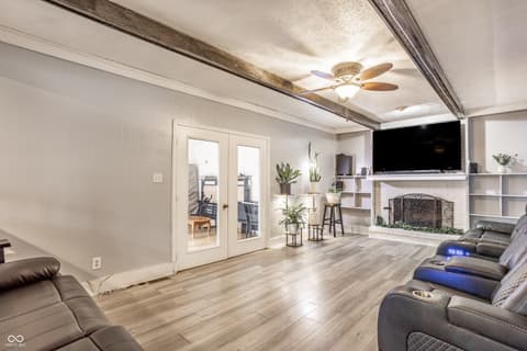 Family room at 156 Griffin Road, Indianapolis, IN