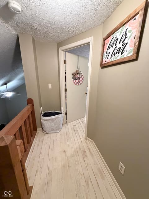 Photo of 825 W Krislynn Woods Avenue, West Terre Haute, IN