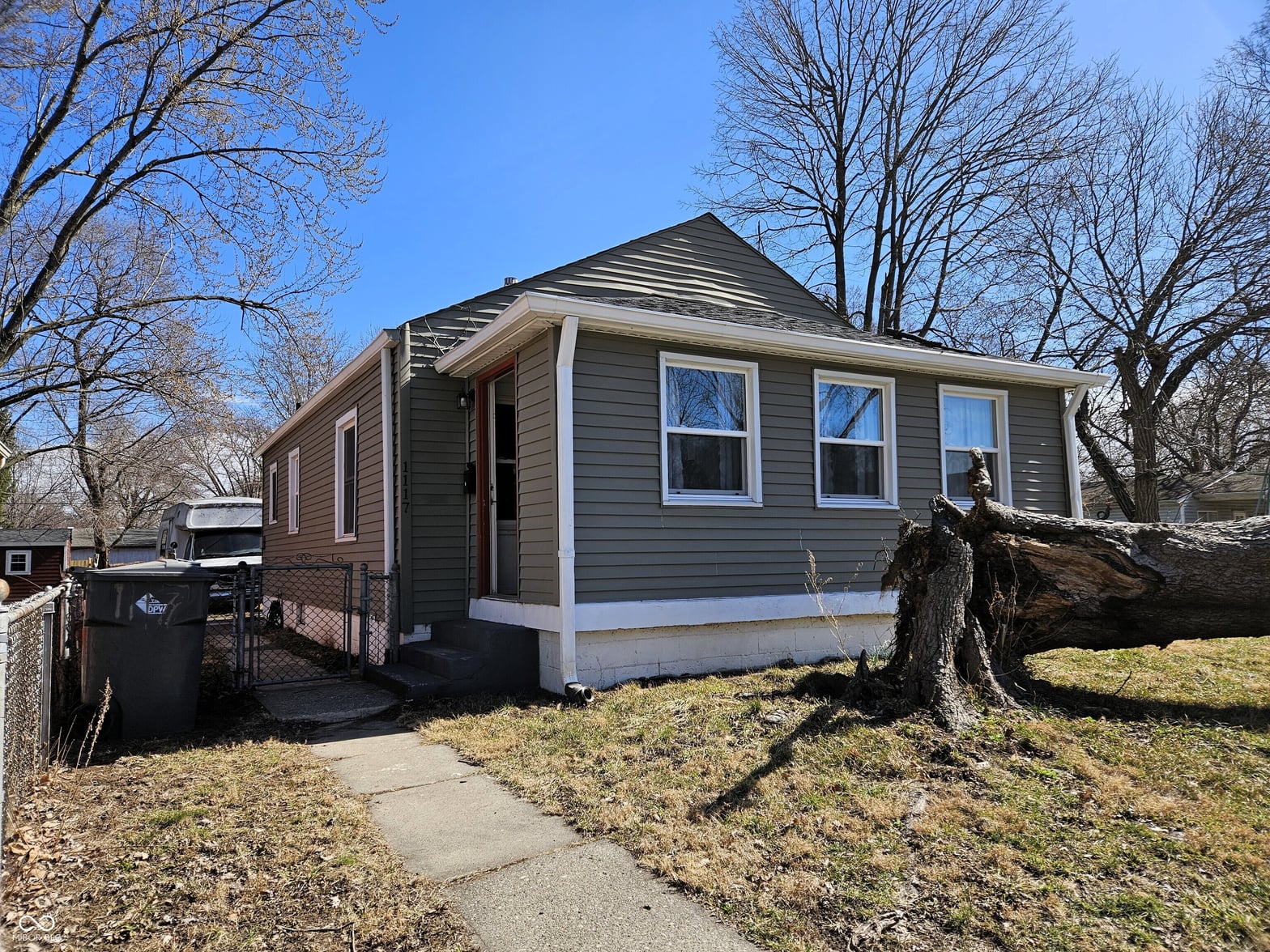 Photo of 1117 N Berwick Avenue, Indianapolis, IN