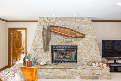Photo of 3107 Waterfront Circle, Anderson, IN