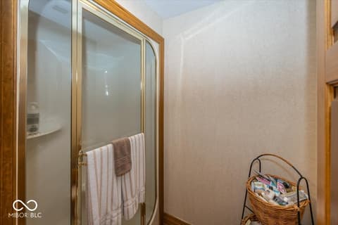 Photo of 3107 Waterfront Circle, Anderson, IN