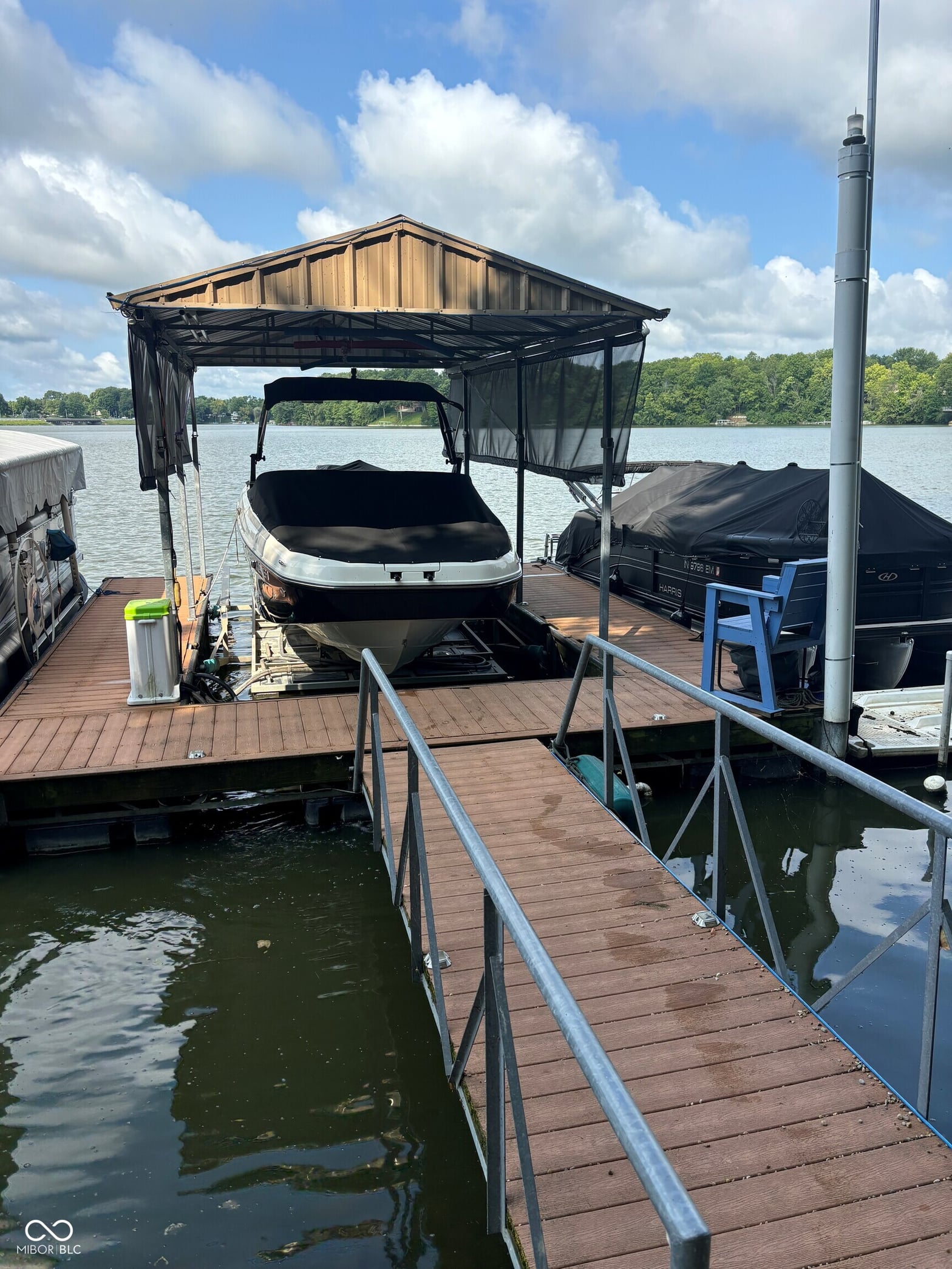 Dock