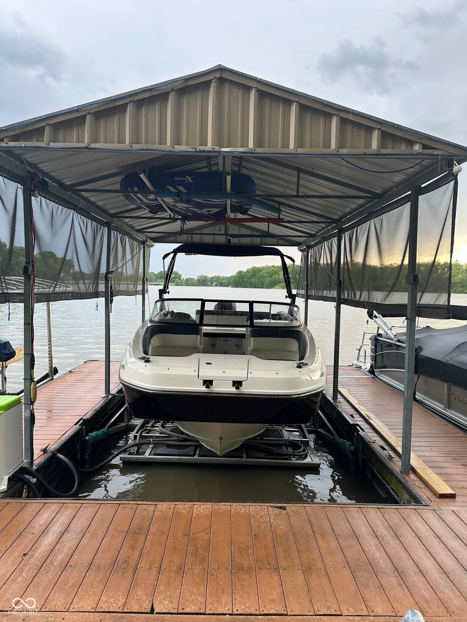Dock