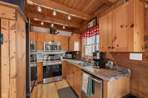 Photo of 1510 N Cayuse Trail, Greensburg, IN