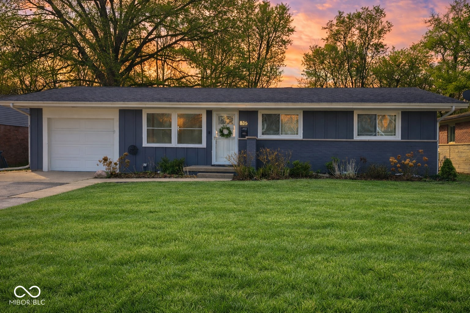 Front exterior at 826 Gardenside Drive, Greencastle, IN