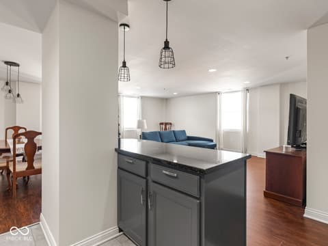 Photo of 350 N Meridian Street, Indianapolis, IN