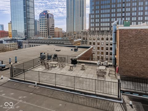 Photo of 350 N Meridian Street, Indianapolis, IN