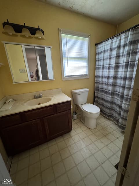 Primary bathroom at 3231 W State Road 32, Westfield, IN