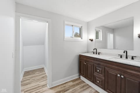 Photo of 2311 Main Street, Elwood, IN