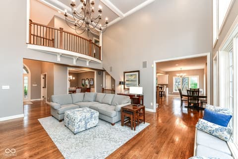 Living room at 128 Somerset Court, Noblesville, IN