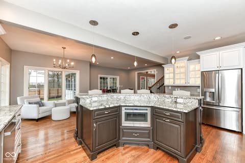 Kitchen at 128 Somerset Court, Noblesville, IN