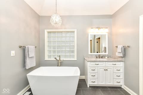 Primary bathroom at 128 Somerset Court, Noblesville, IN