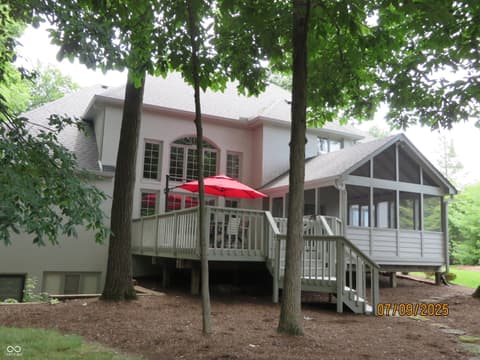 Backyard at 128 Somerset Court, Noblesville, IN