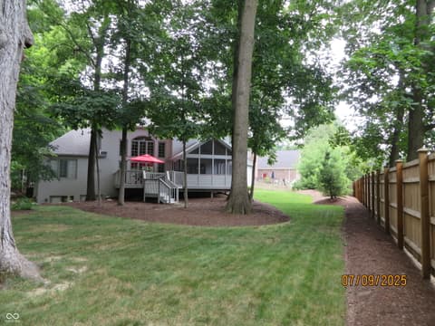 Backyard at 128 Somerset Court, Noblesville, IN