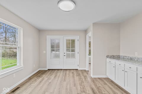 Photo of 161 S Fifth Street, Austin, IN