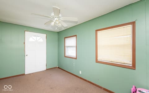 Photo of 2138 S Leslie Lane, Scottsburg, IN
