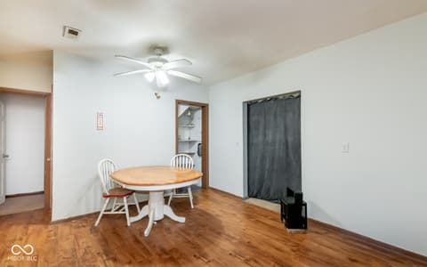 Photo of 2138 S Leslie Lane, Scottsburg, IN