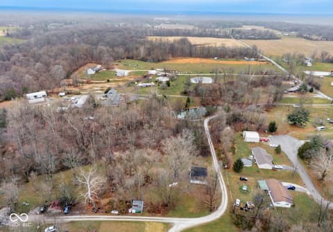 Photo of 2138 S Leslie Lane, Scottsburg, IN