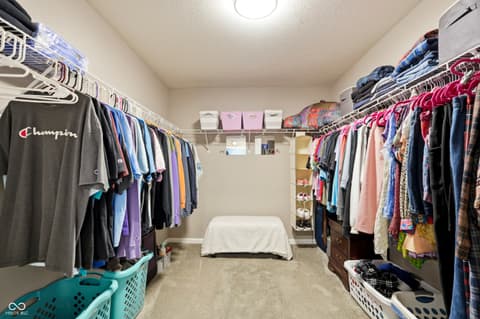 Walk In Closets — 5231 New Bethel Boulevard, Indianapolis, IN