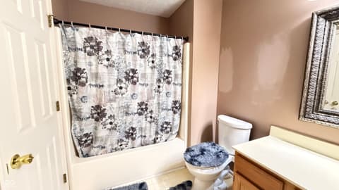 Photo of 939 Prestwick Place, Indianapolis, IN