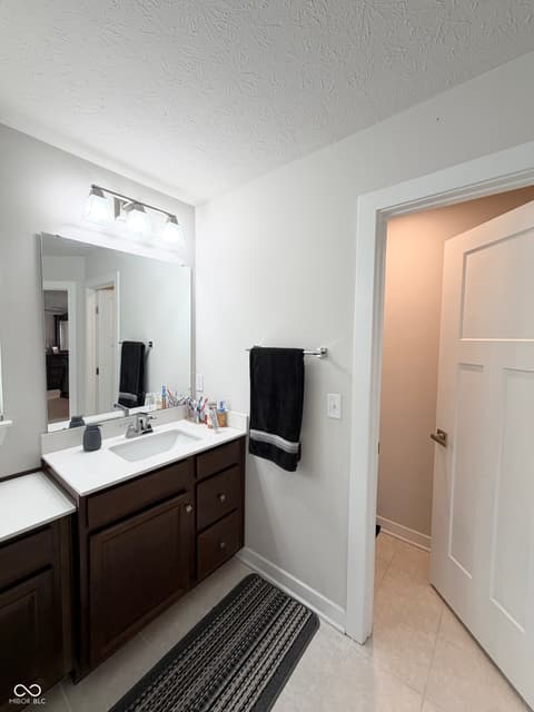 Photo of 390 Gathering Lane, Greenwood, IN