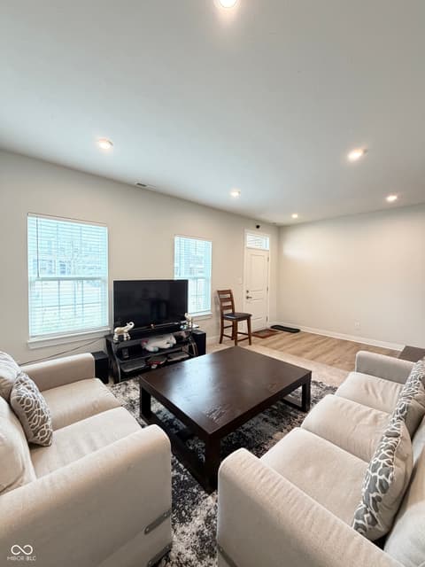 Photo of 390 Gathering Lane, Greenwood, IN