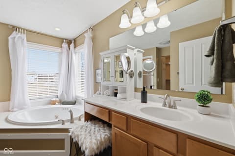 Bathroom at 1019 Belvedere Place, Westfield, IN