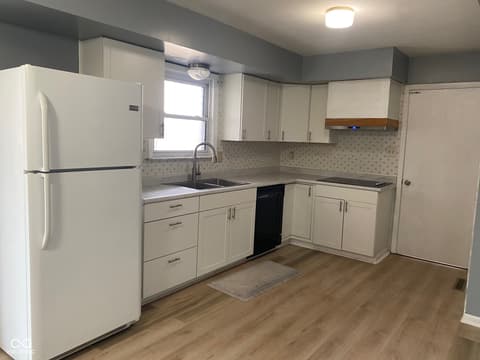 Photo of 8008 Cherington Drive, Indianapolis, IN