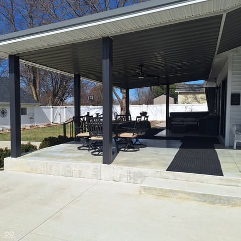 Outdoor living area at 102 N Main Street, Cloverdale, IN