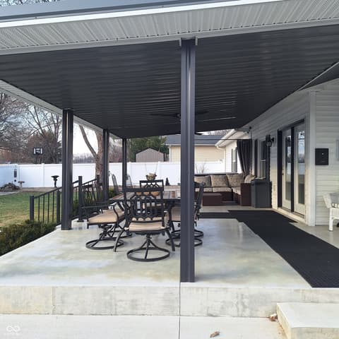 Outdoor living area at 102 N Main Street, Cloverdale, IN