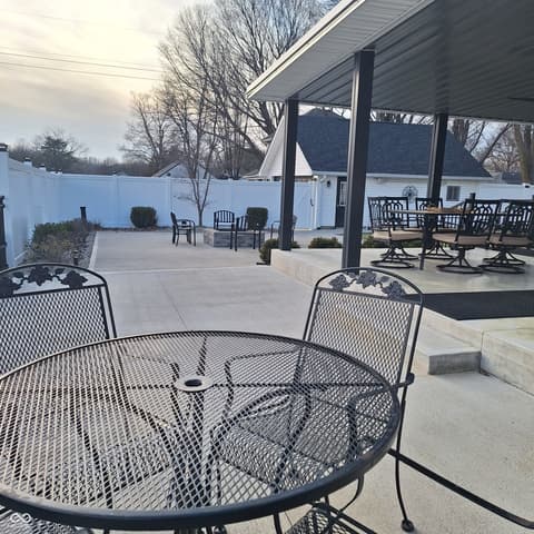 Outdoor living area at 102 N Main Street, Cloverdale, IN
