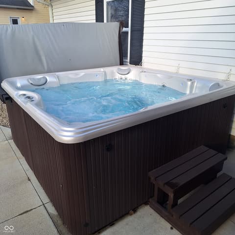 Outdoor living area at 102 N Main Street, Cloverdale, IN