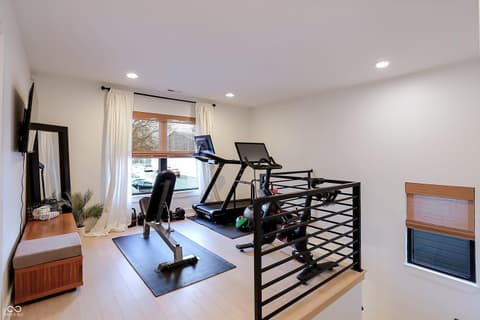 Loft — 2043 Columbia Avenue, Indianapolis, IN