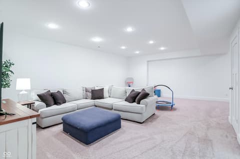 Recreation Room — 2043 Columbia Avenue, Indianapolis, IN