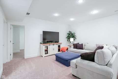 Recreation Room — 2043 Columbia Avenue, Indianapolis, IN