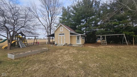 Out Buildings — 716 Allen Drive, Sweetser, IN