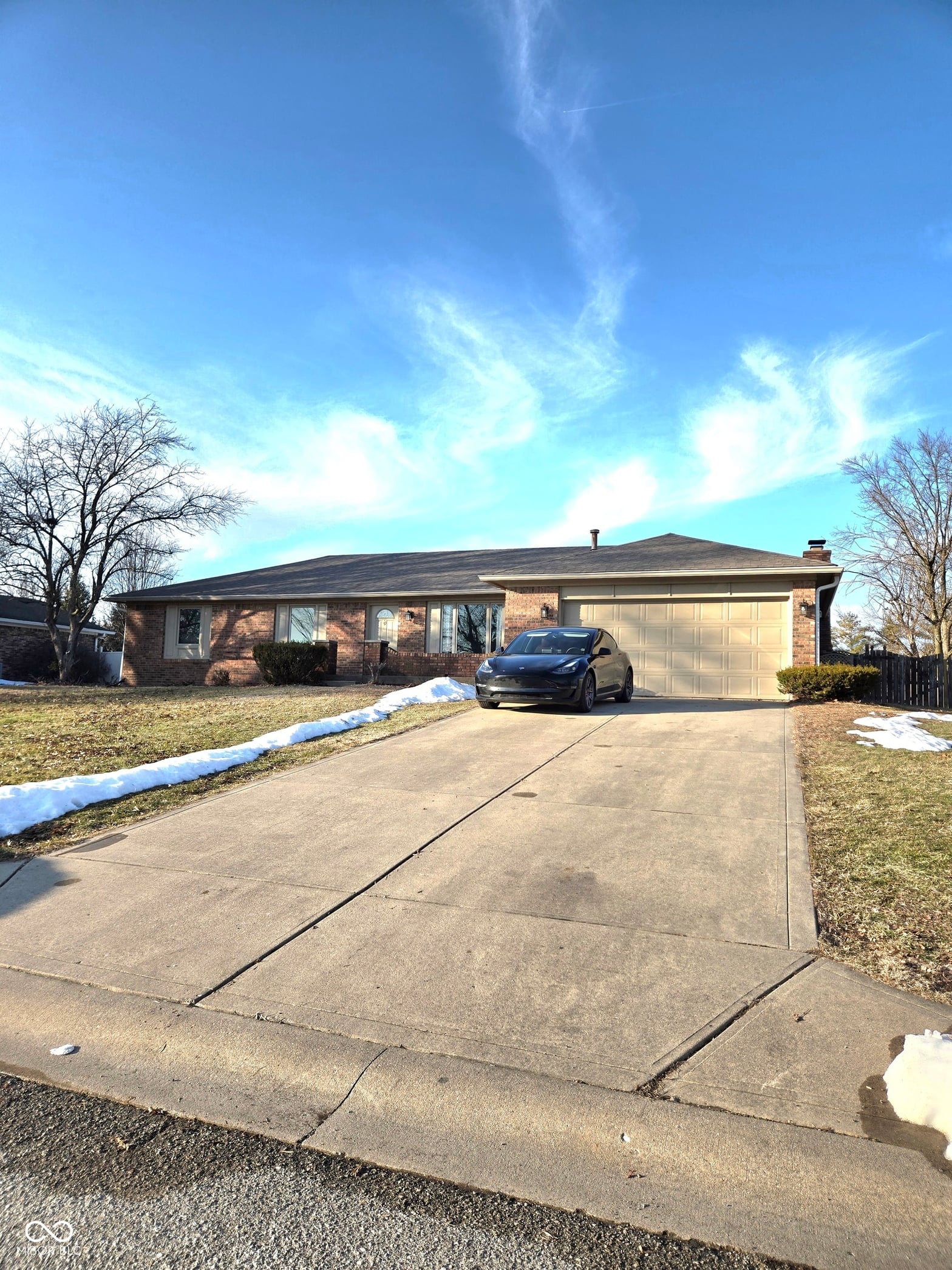 Front exterior at 810 Padre Lane, Greenwood, IN