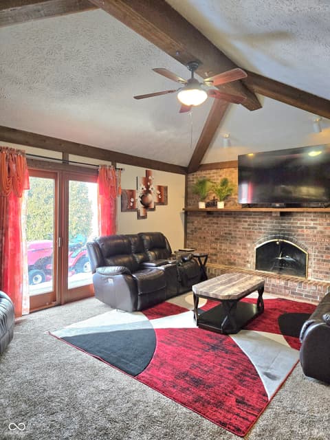 Living room at 810 Padre Lane, Greenwood, IN