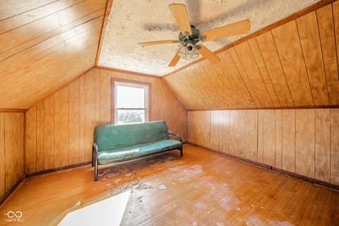 Sitting Room — 9100 S County Road 300 W, Muncie, IN