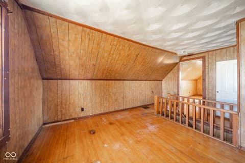 Bonus room at 9100 S County Road 300 W, Muncie, IN