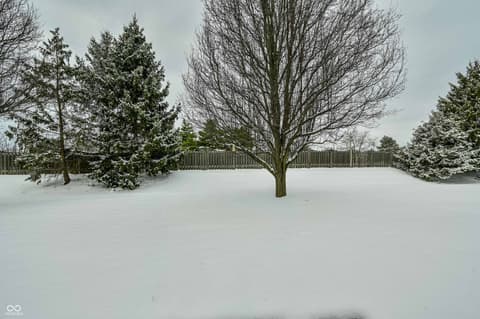 Yard at 5118 Tuscany Lane, Indianapolis, IN