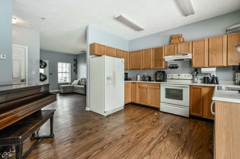 Kitchen at 5118 Tuscany Lane, Indianapolis, IN