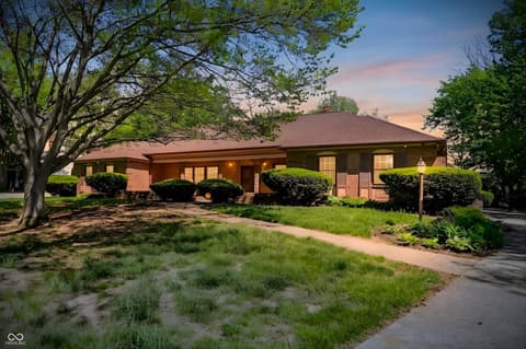 5459 Hedgerow Drive
