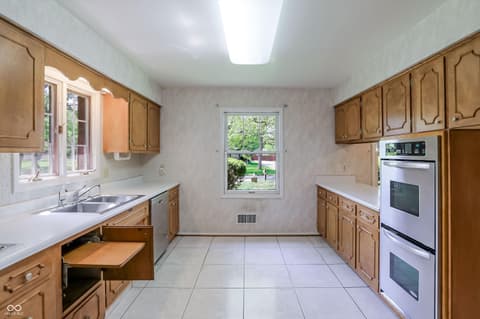 Photo of 5459 Hedgerow Drive, Indianapolis, IN