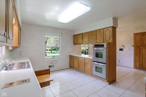 Photo of 5459 Hedgerow Drive, Indianapolis, IN