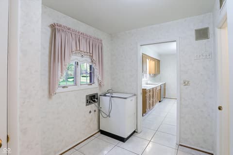 Photo of 5459 Hedgerow Drive, Indianapolis, IN